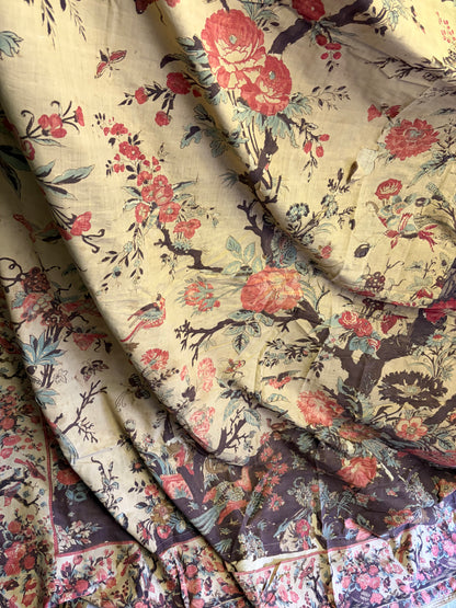 ANTIQUE TEXTILE
