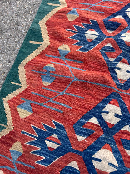 KILIM RUG