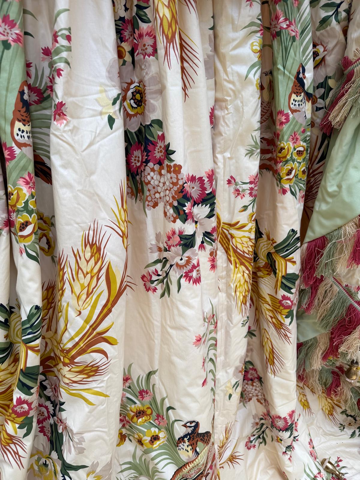VINTAGE CURTAINS