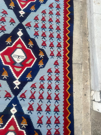 KILIM RUG