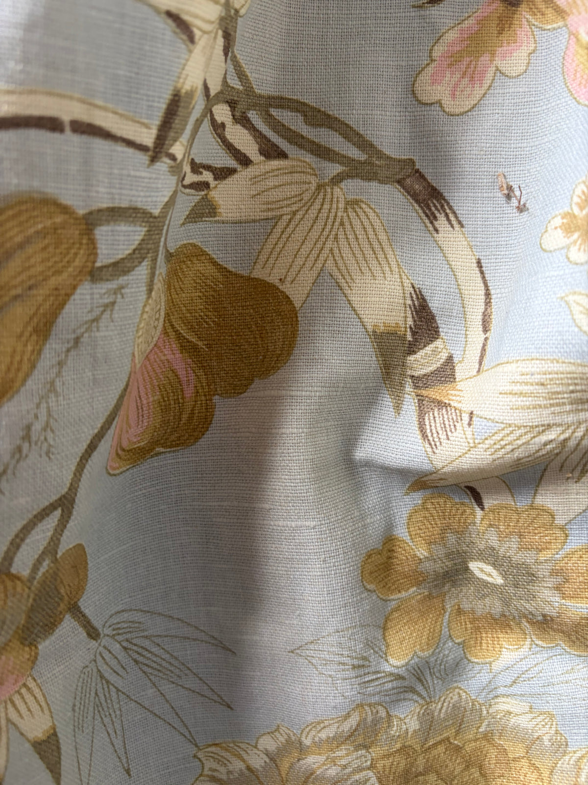 LINEN CURTAINS