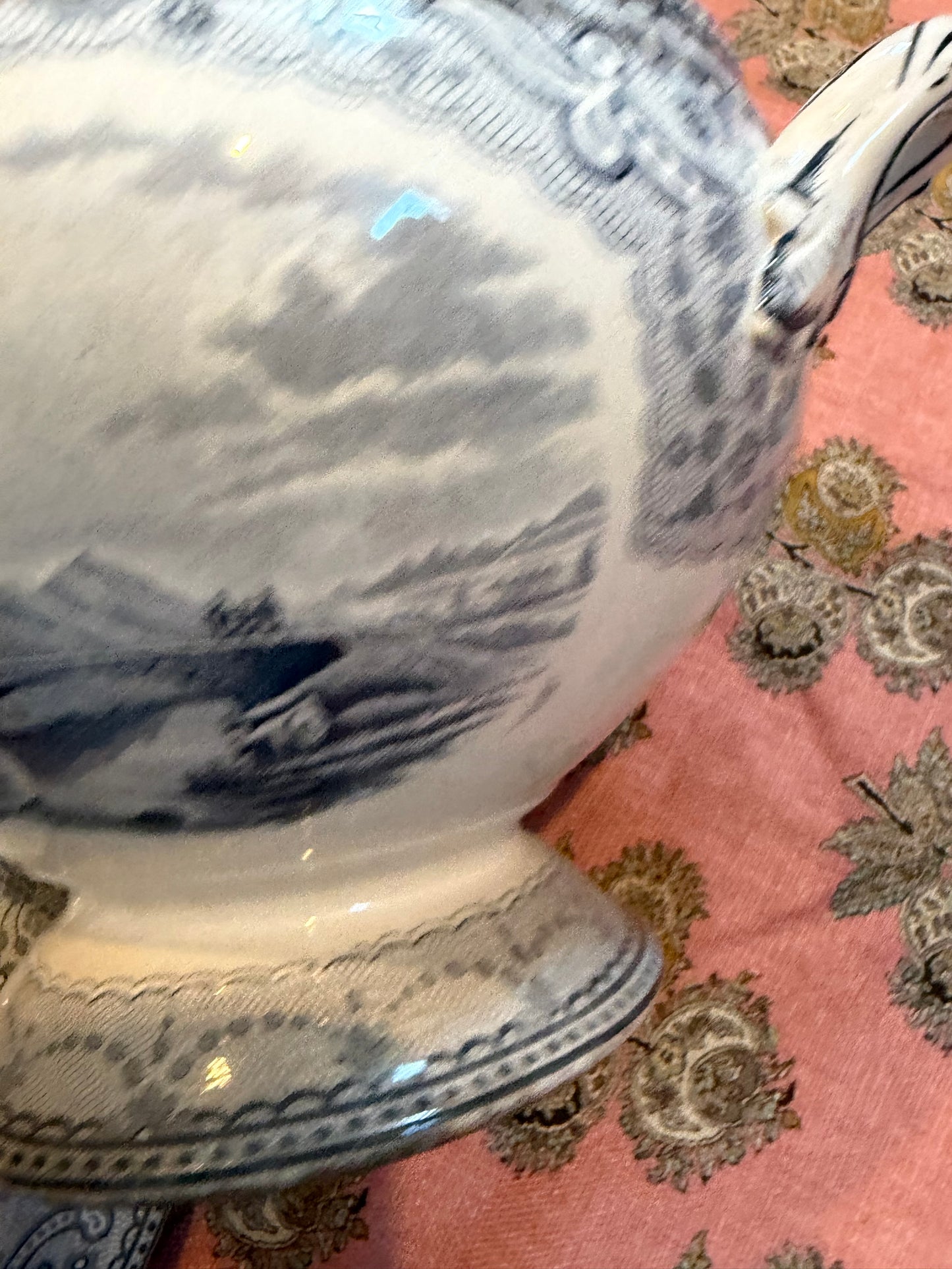 TUREEN DISH