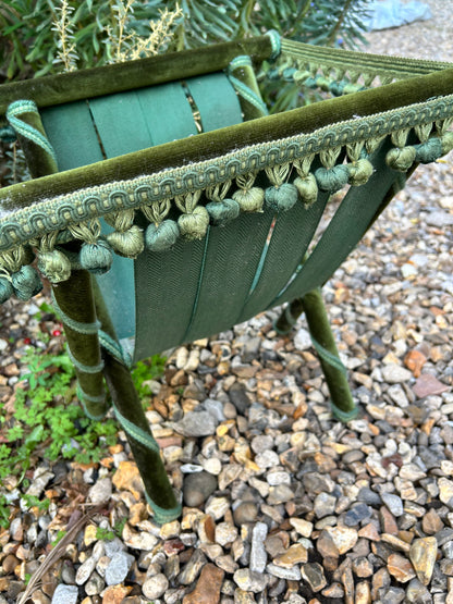 MAGAZINE RACK