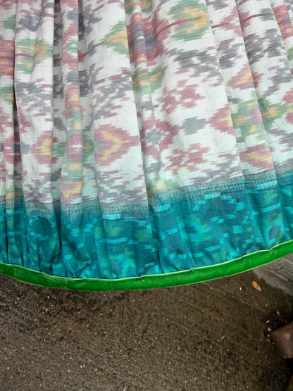 LARGE SILK SHADE ￼
