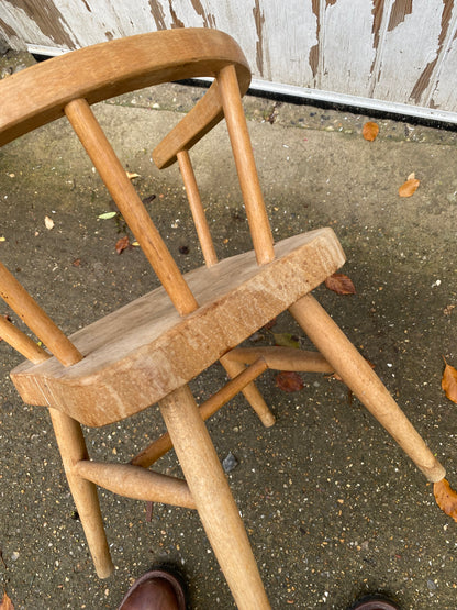 CHILDS CHAIR