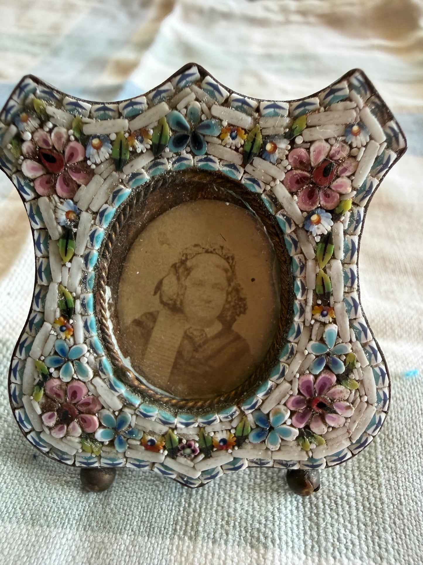 MICRO MOSIAC FRAME