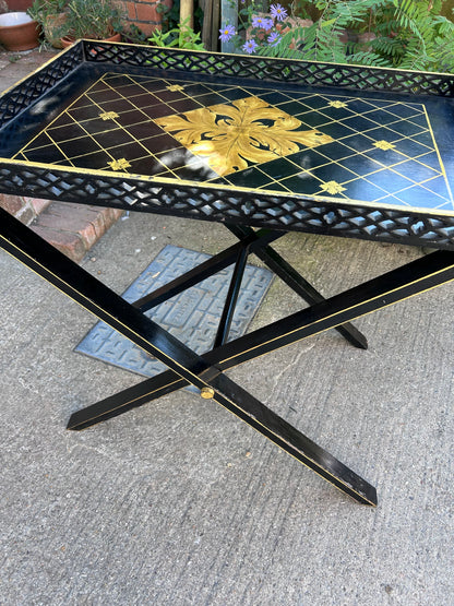 DRINKS TRAY/ TABLE