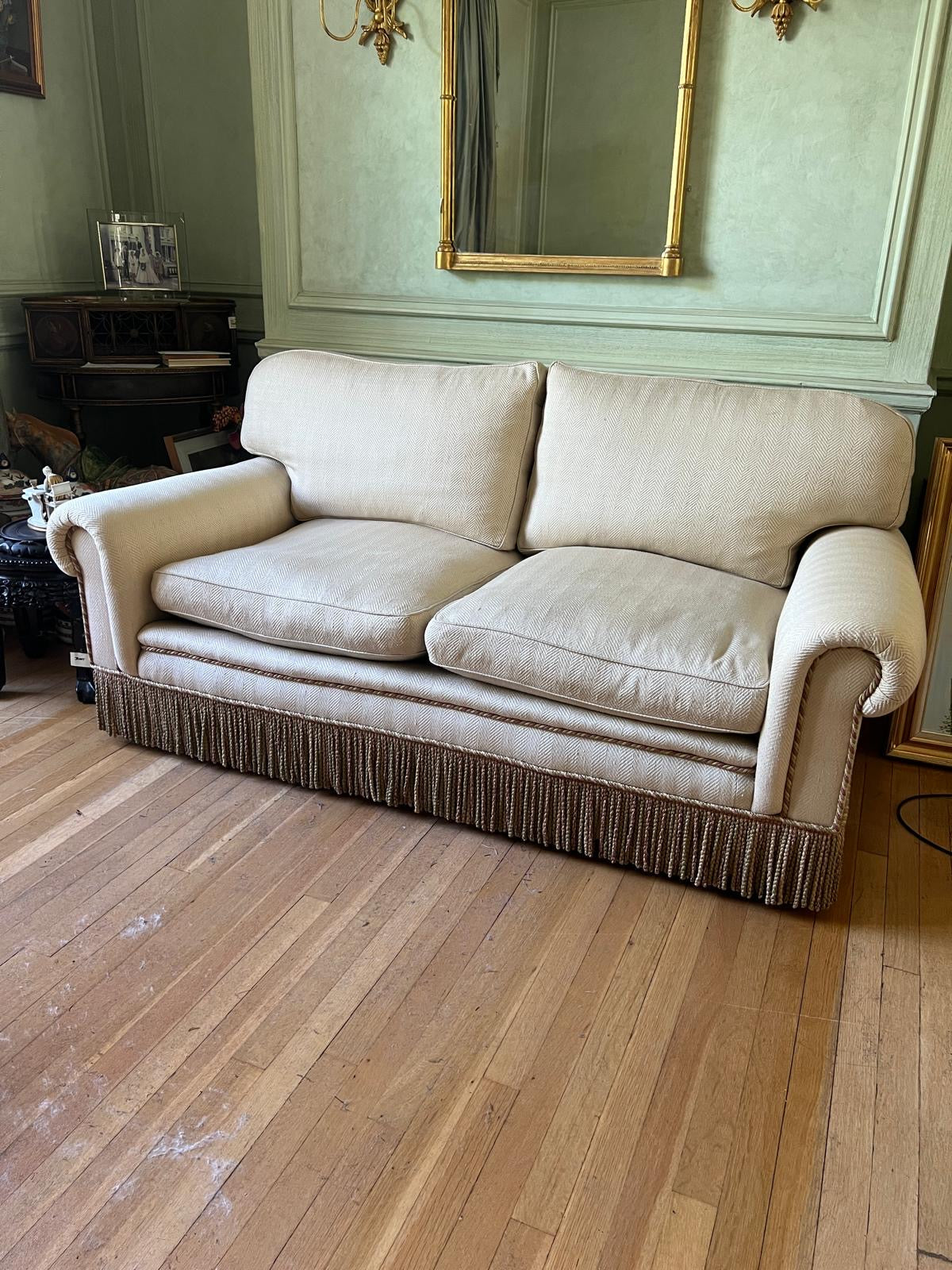 2 SEATER SOFA