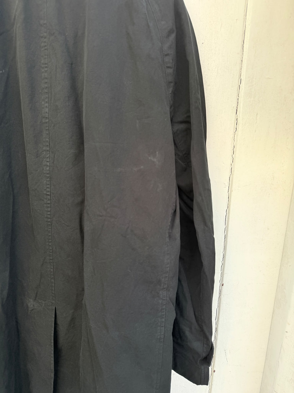 BURBERRY TRENCH COAT