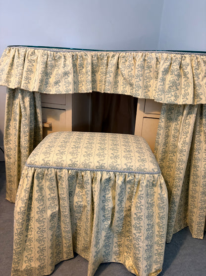 DRESSING TABLE