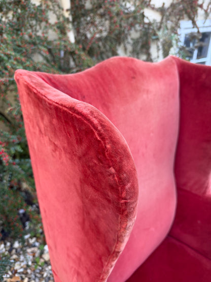 WINGBACK CHAIR