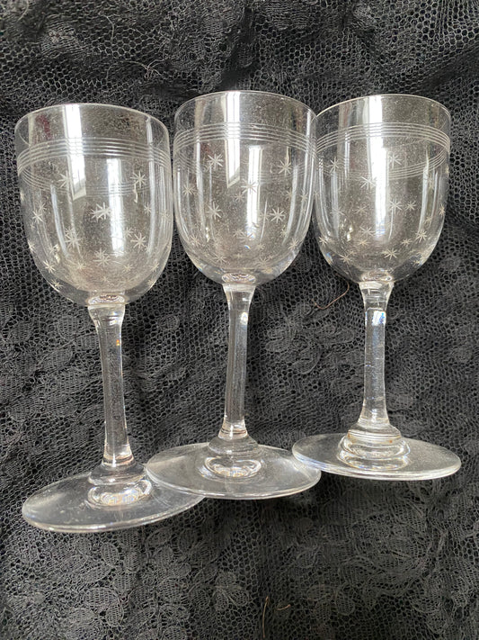 PORT/SHEERY GLASSES