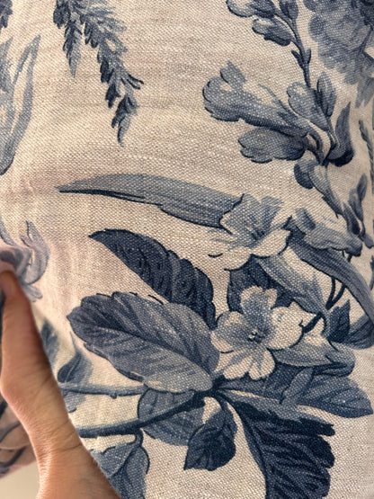 LINEN CUSHION