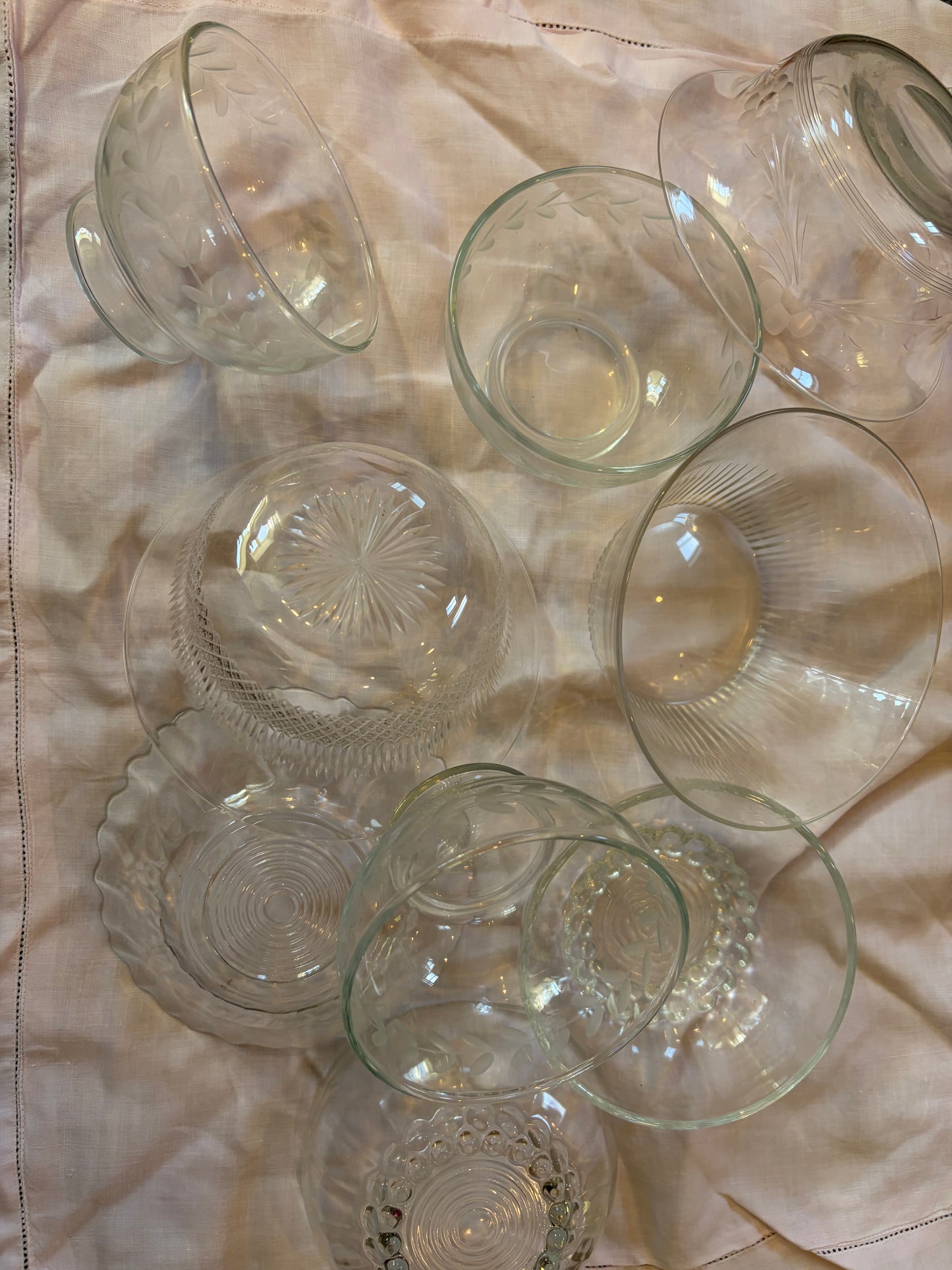 GLASS BOWLS