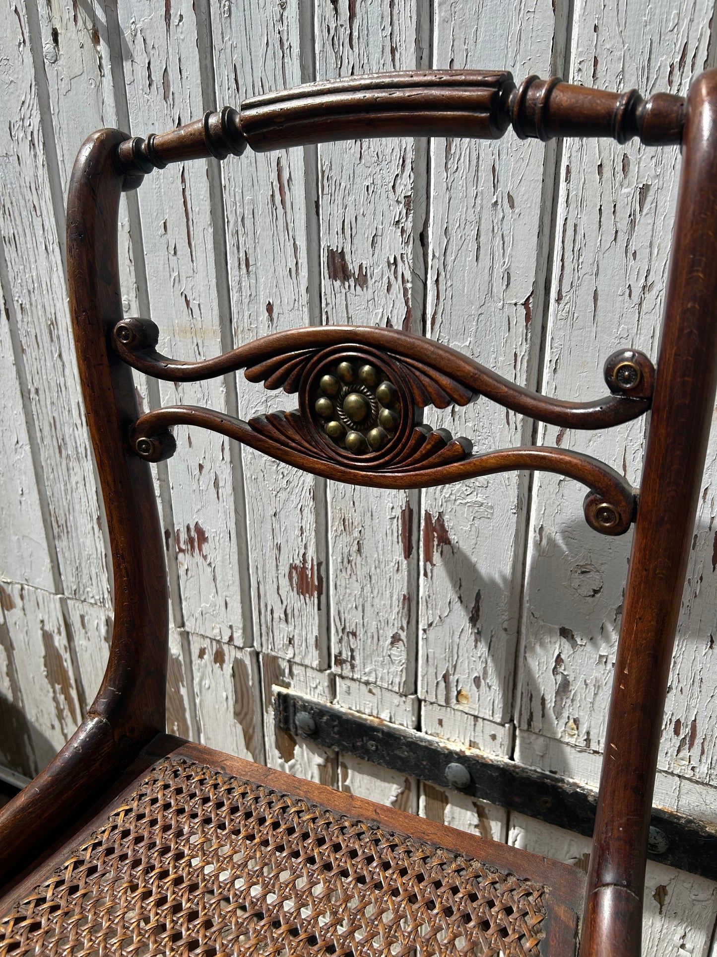 WOODEN CHAIR