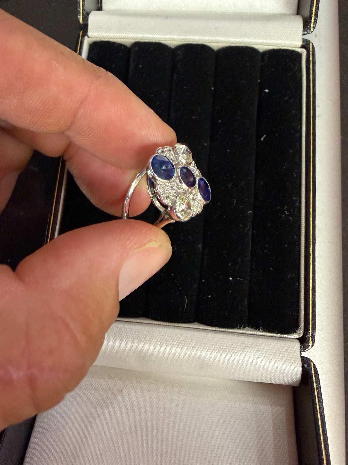 SAPPHIRE RING
