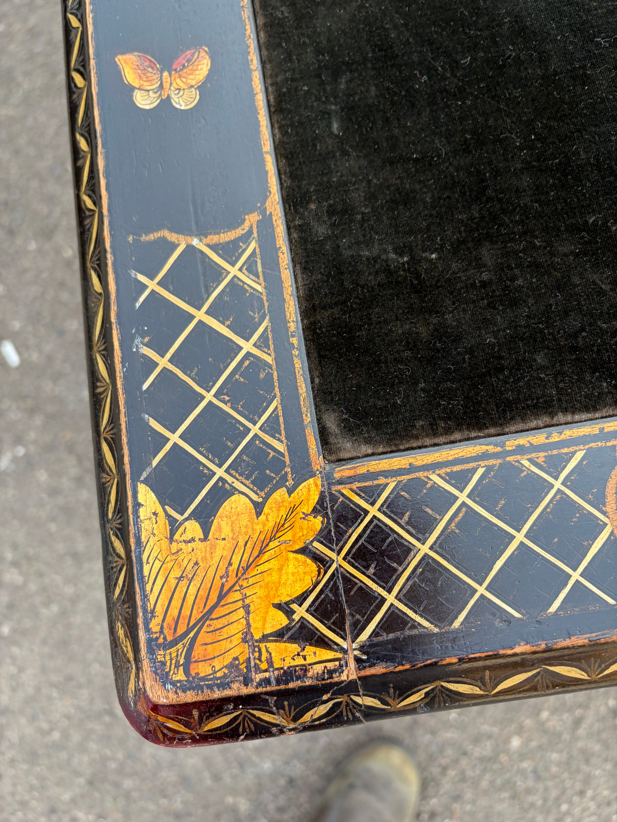 GAMES TABLE