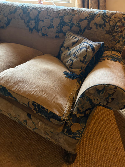 TAPESTRY SOFA