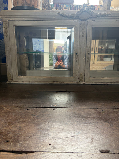 GLAZED CABINET - LARGE