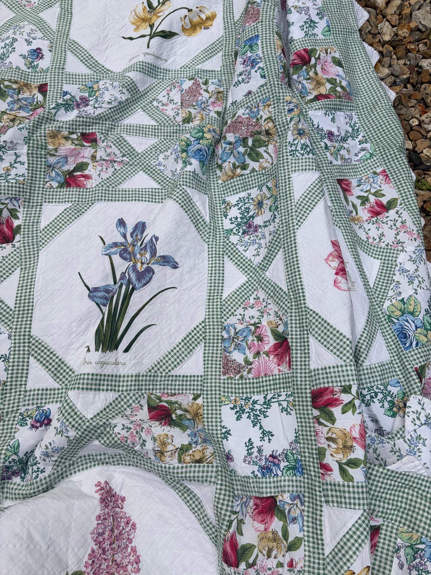 FLOWERS QUILT