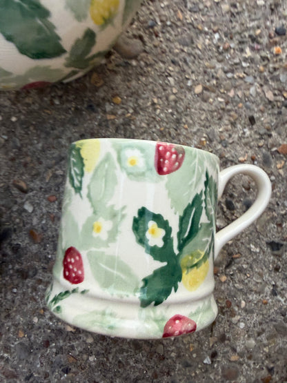 BRIDGEWATER POTTERY