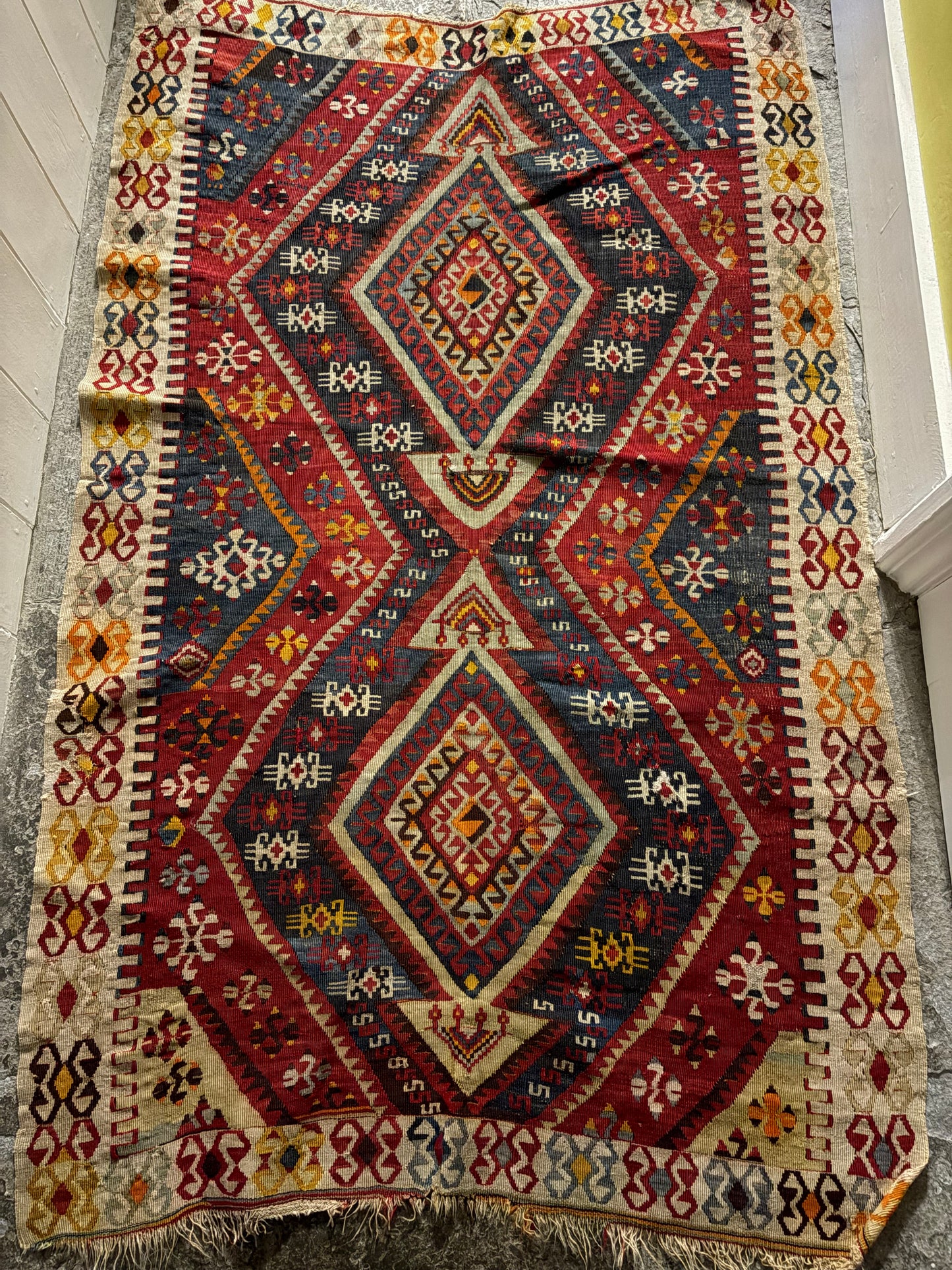 ANTIQUE KILIM