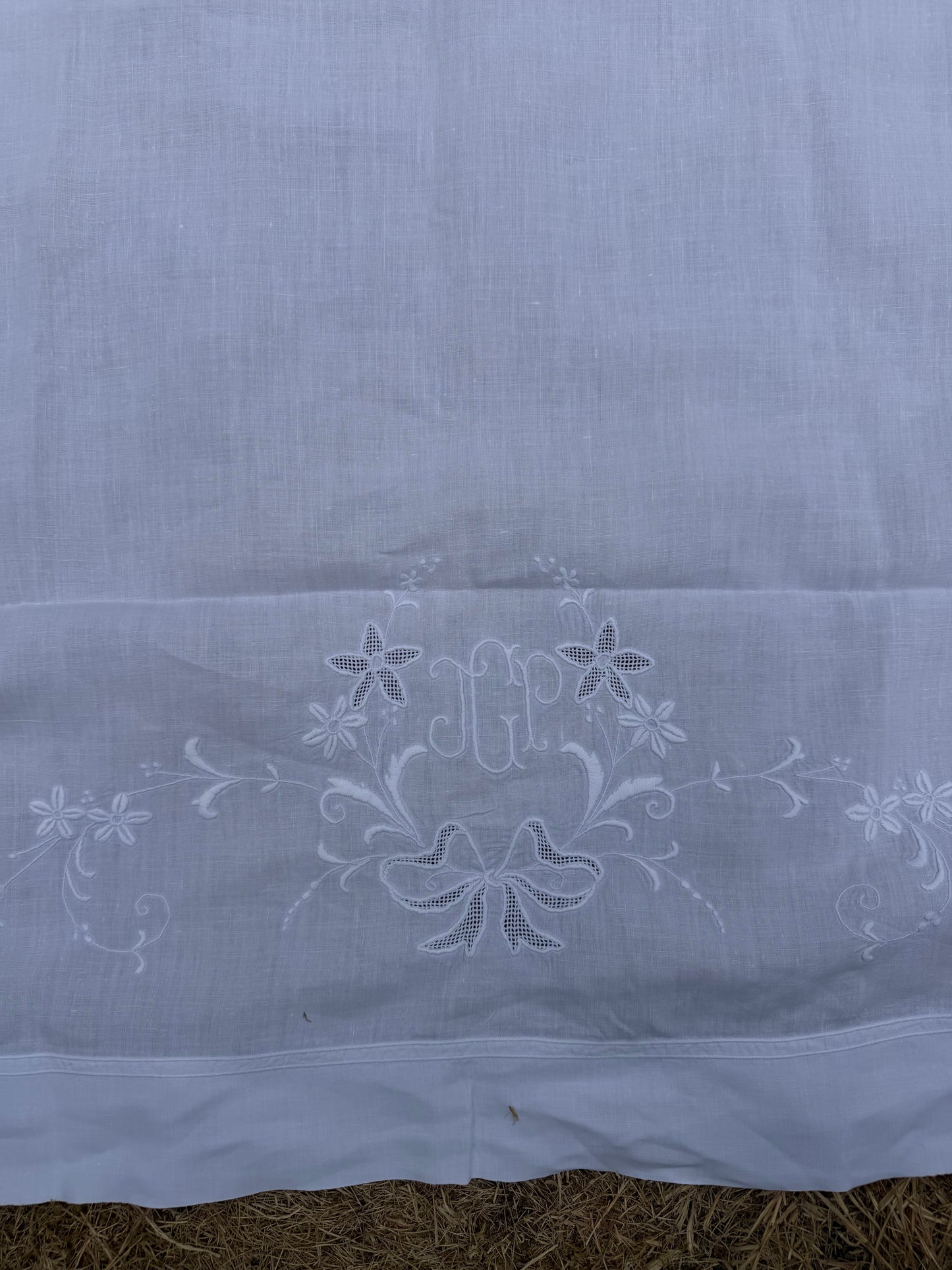 MONOGRAMMED SINGLE SHEET