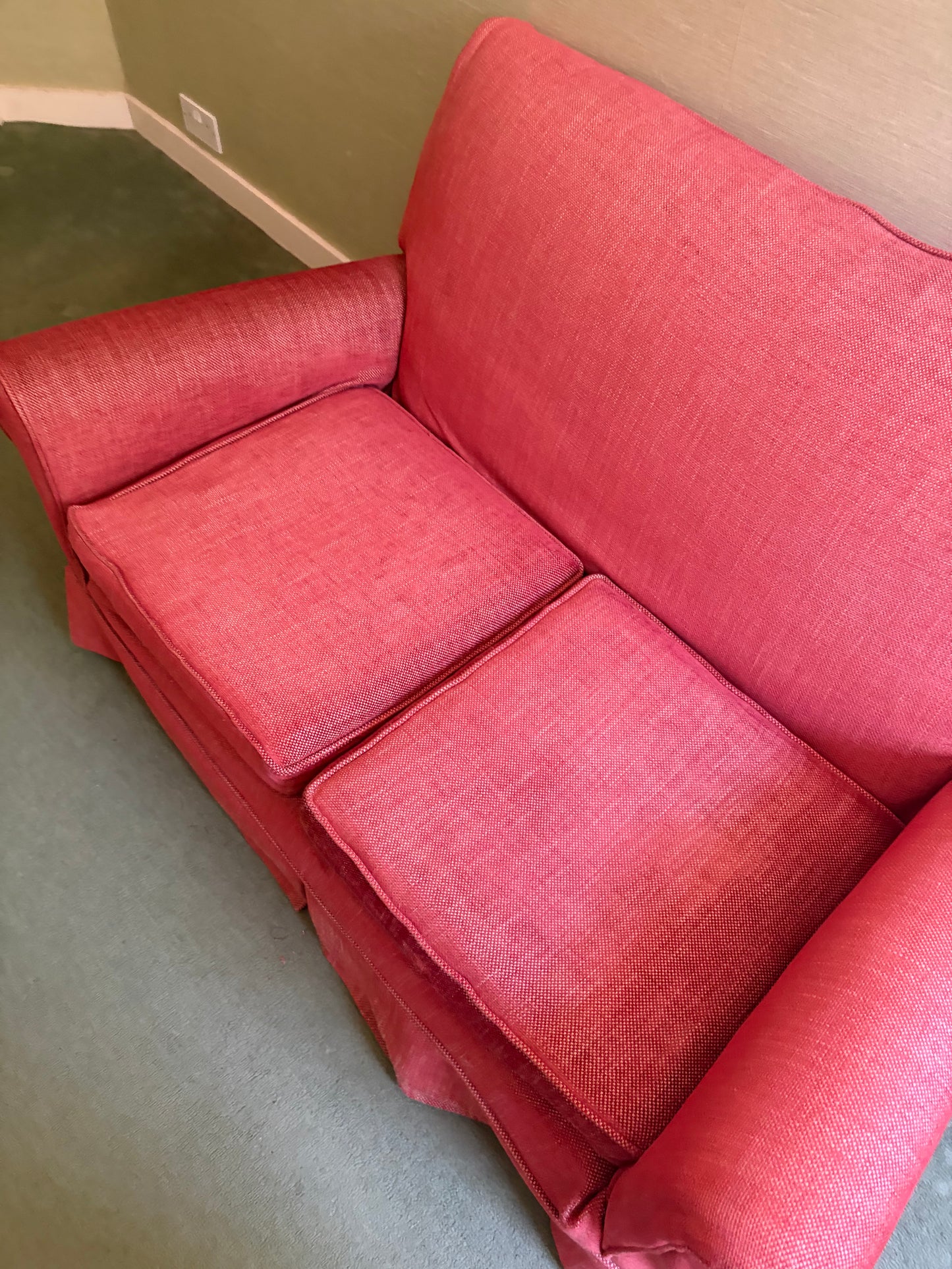 2 SEATER SOFA