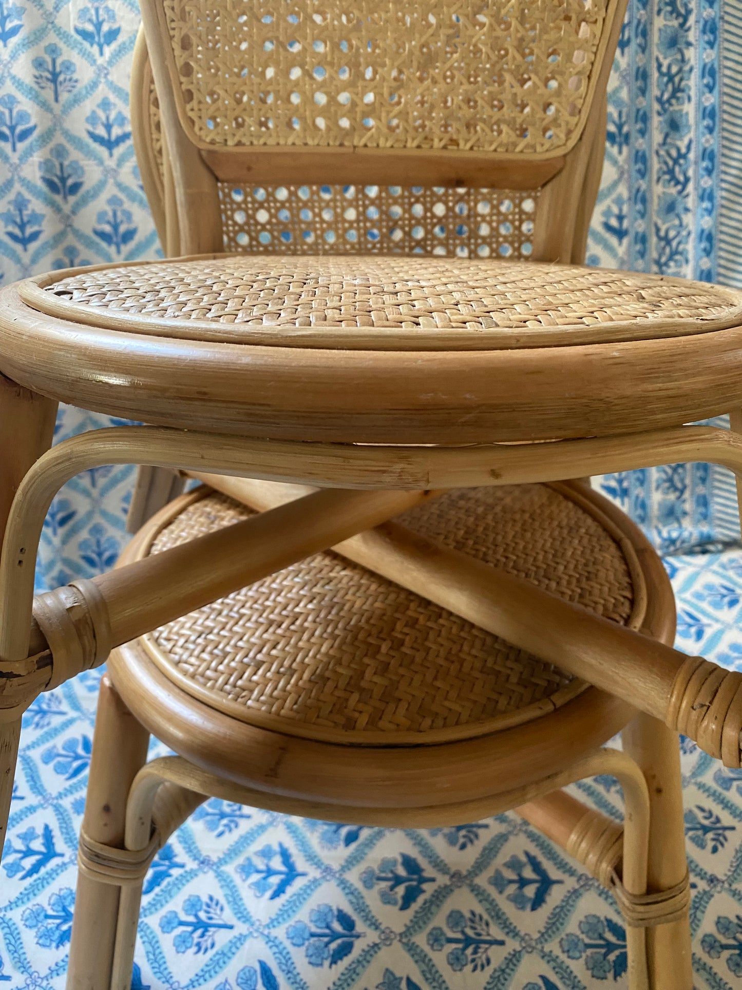 CHILDS CHAIR