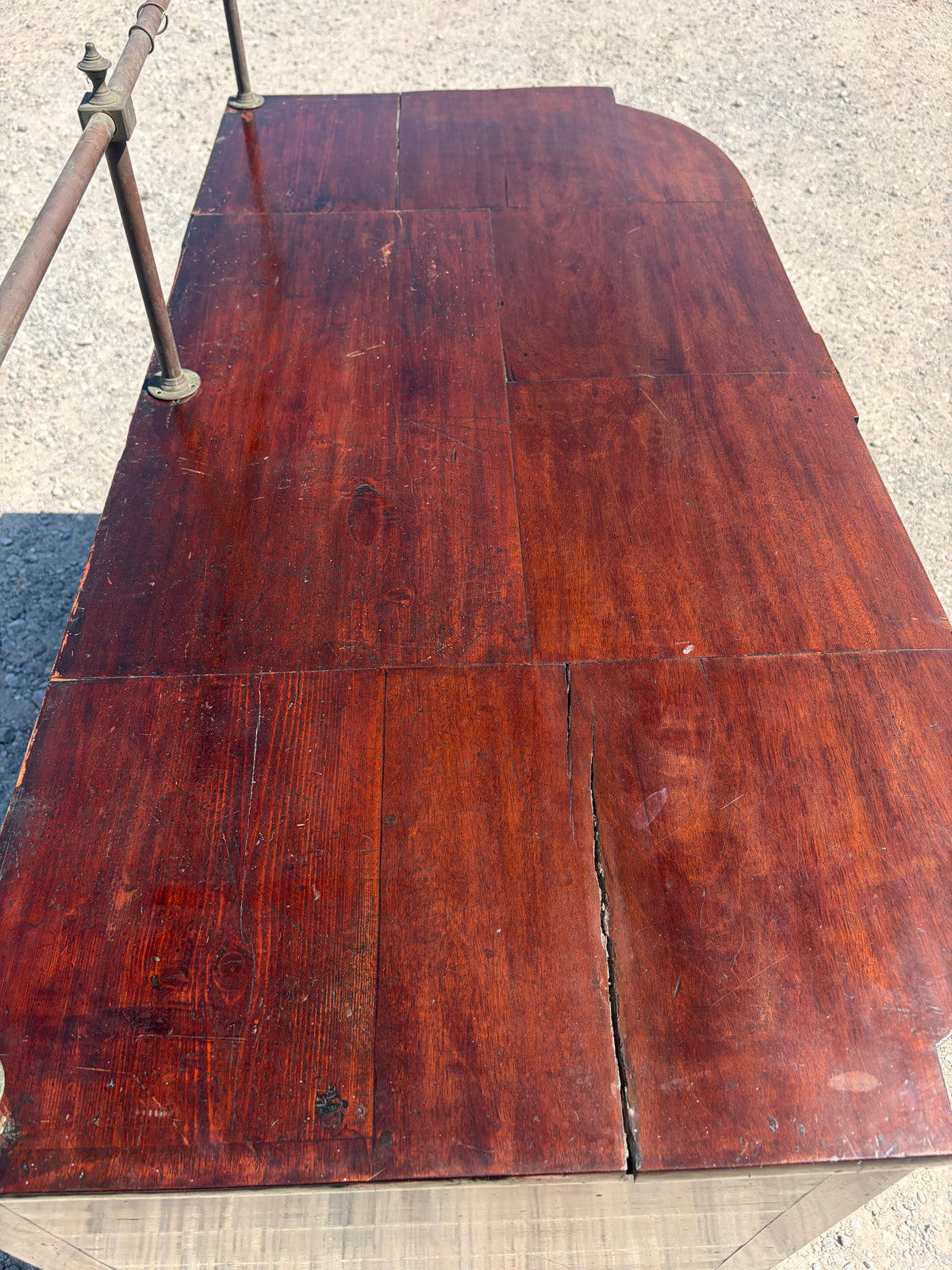 SIDEBOARD