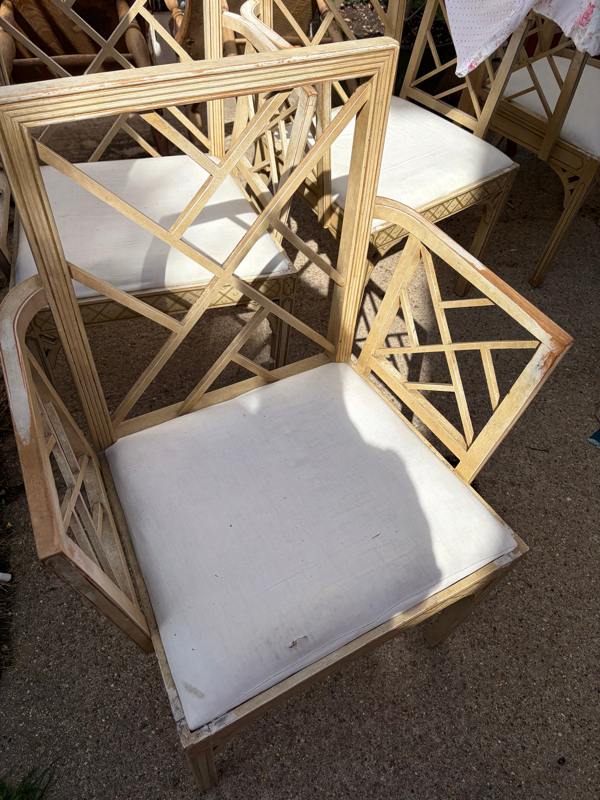 SET 4 CHAIRS