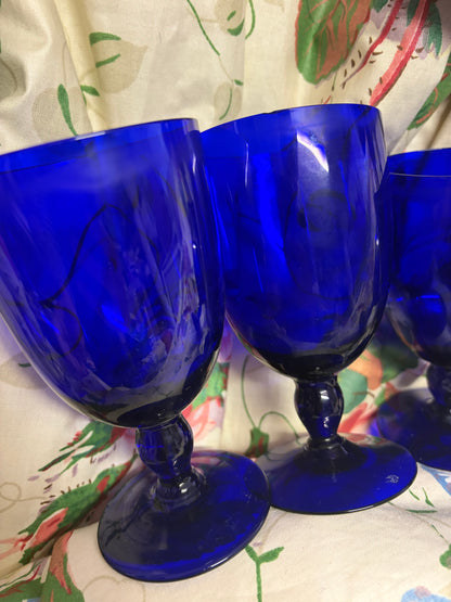 BLUE GLASSES