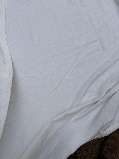 COTTON BED THROW