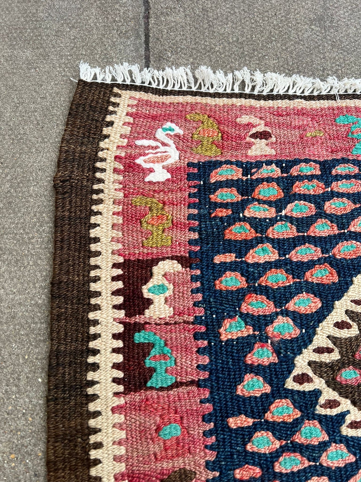 KILIM PINK BOARDER