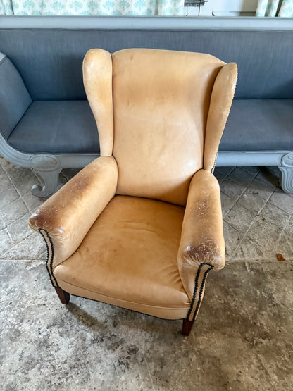 LEATHER WINGBACK