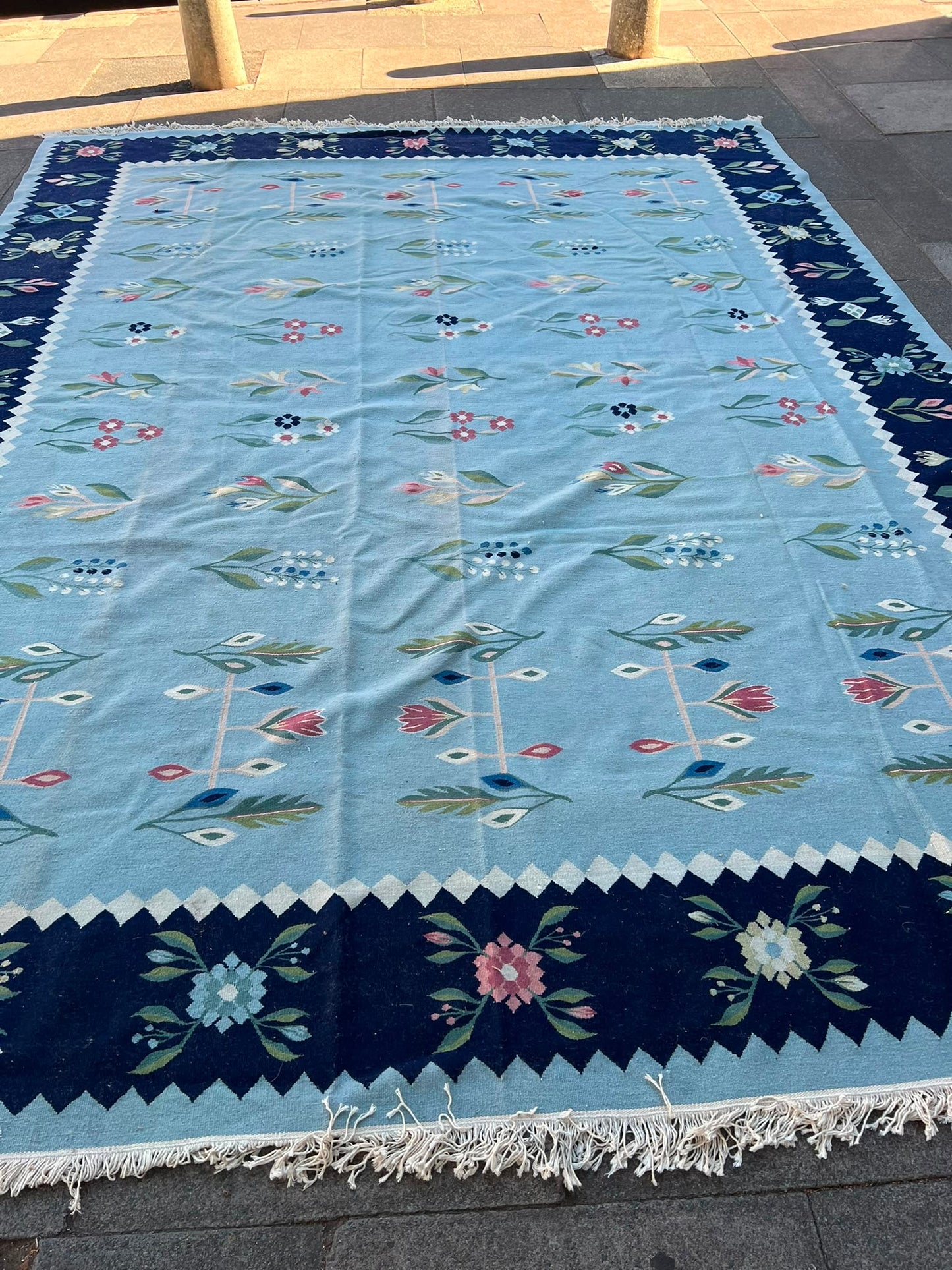 FLORAL RUG
