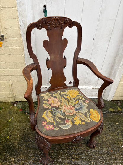 TAPESTRY CHAIR