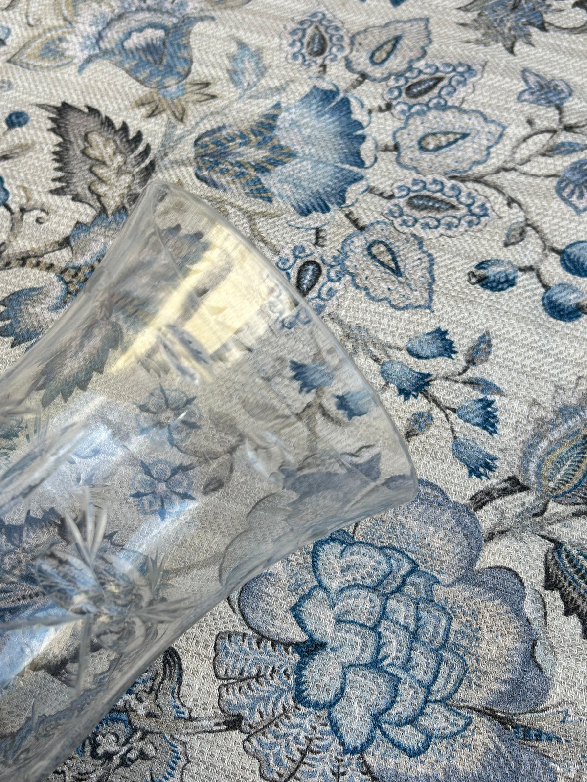 GLASS VASES