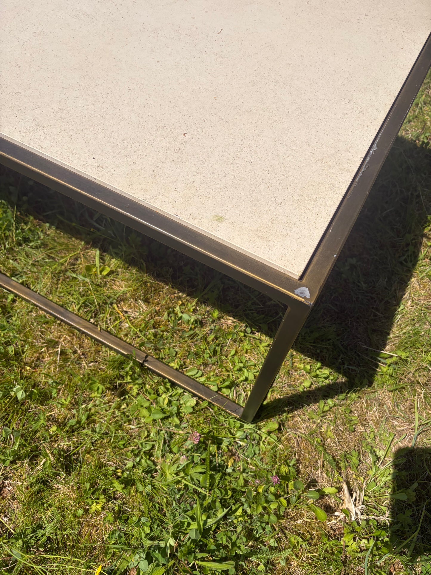COFFEE TABLE
