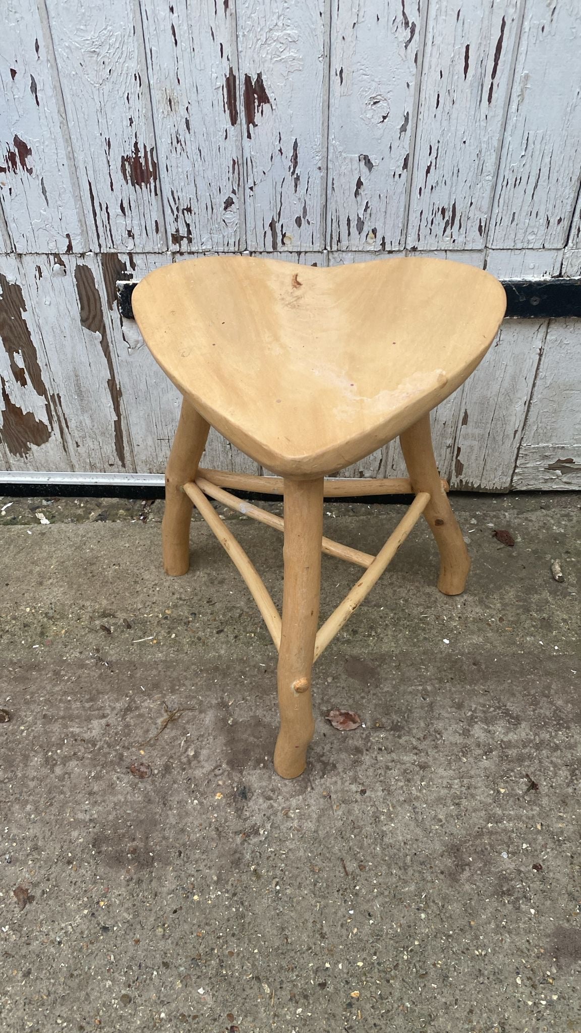 HEART STOOL
