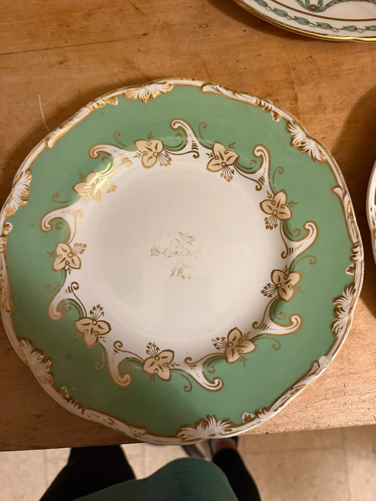 4 PLATES