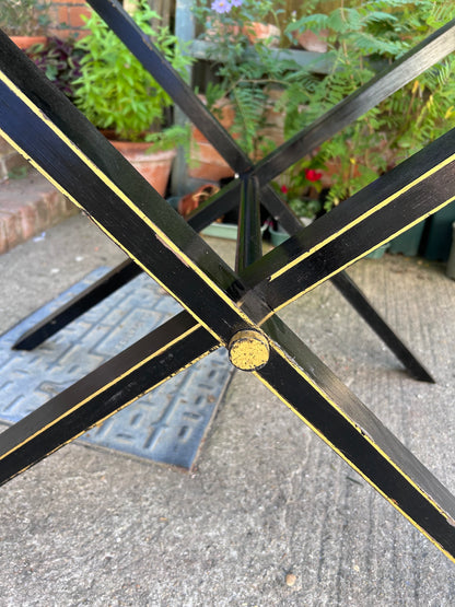 DRINKS TRAY/ TABLE