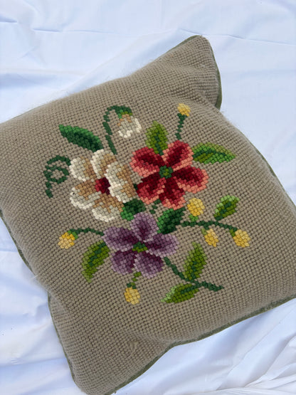 TAPESTRY CUSHION