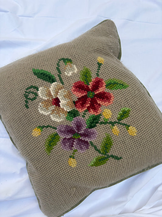 TAPESTRY CUSHION