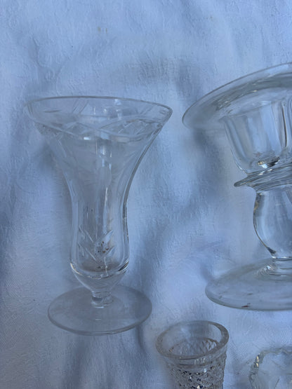 5 VINTAGE GLASS PIECES