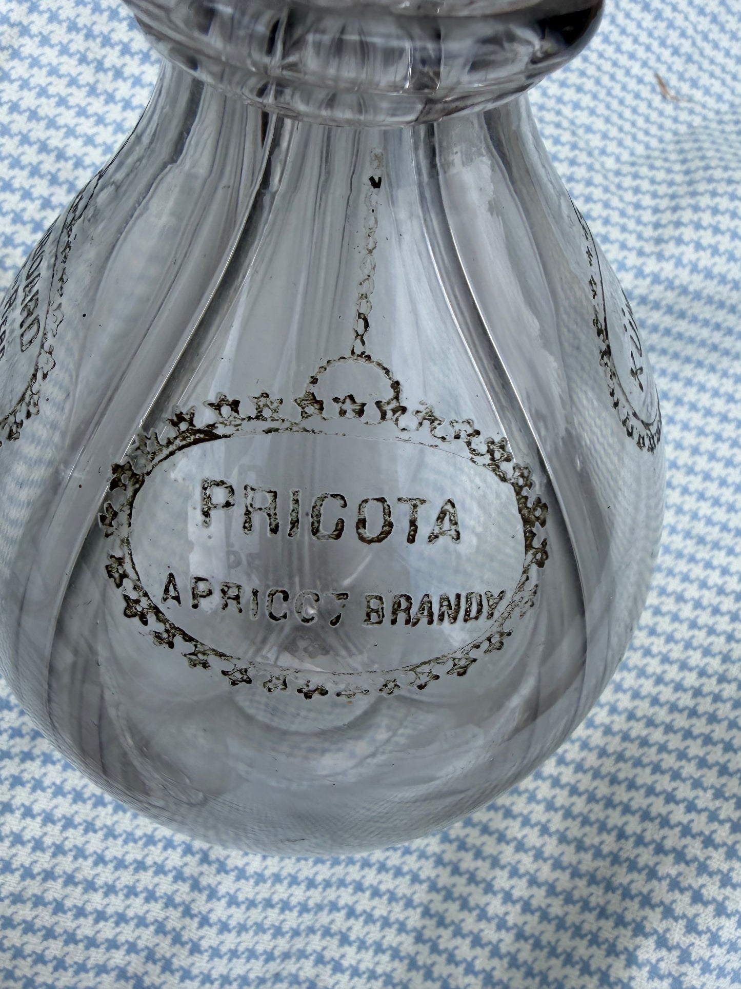 FOUR CHAMBER BOTTLES