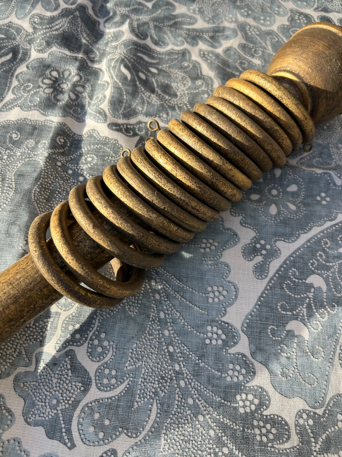 CURTAIN POLE