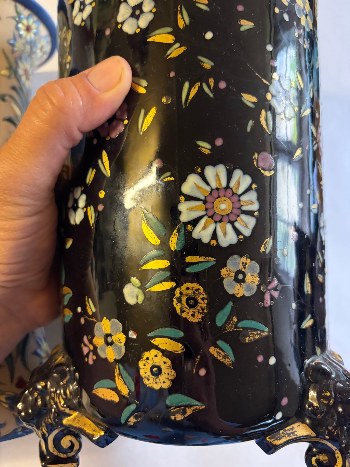 X 3 VASES