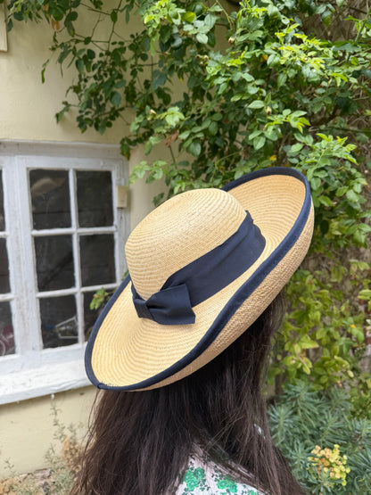 HAT