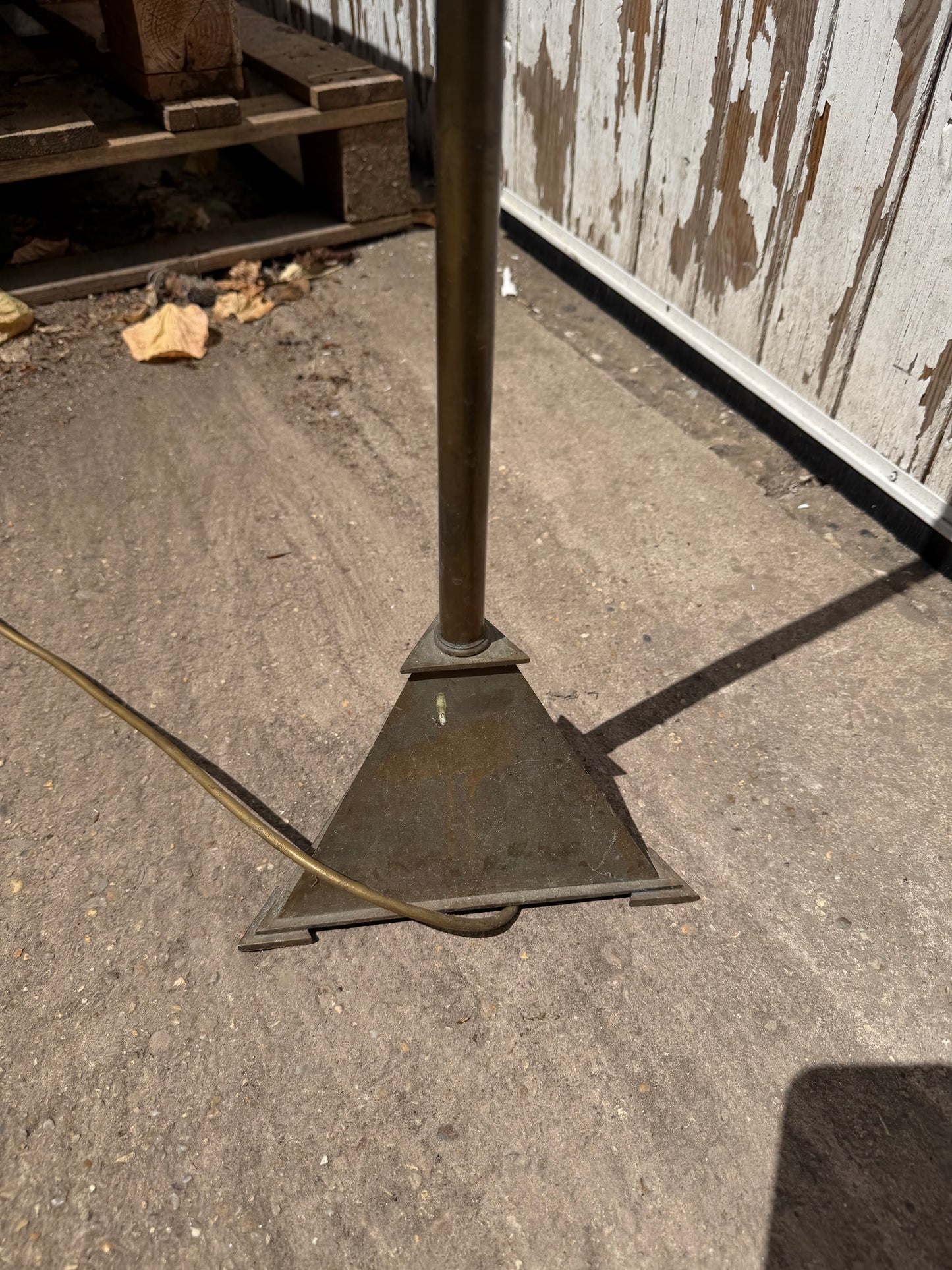 BRASS LAMP